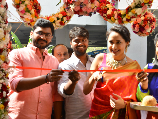 Pragya Jaiswal Launches South India Shopping Mall Jewellery Store